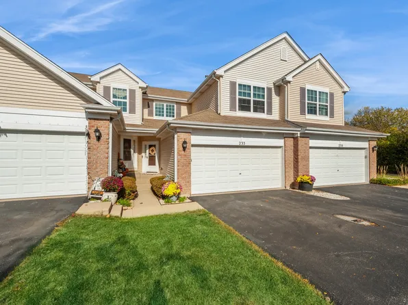 233 Macintosh Ave, Woodstock, IL 60098