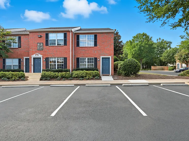 Willow Bend Townhomes — Photo 38
