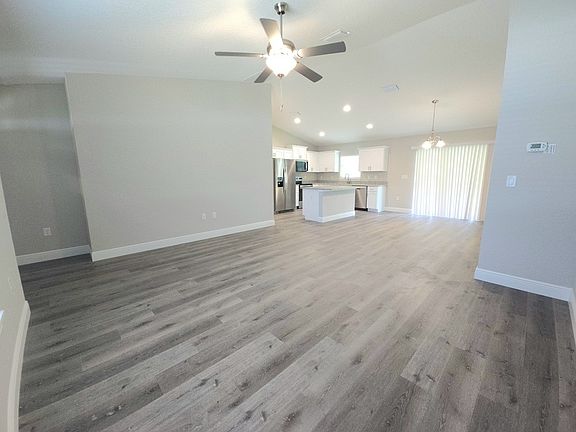 4th image of 10254 N Langdon Rd