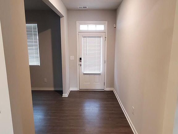 3rd image of 6824 Creekgate Way