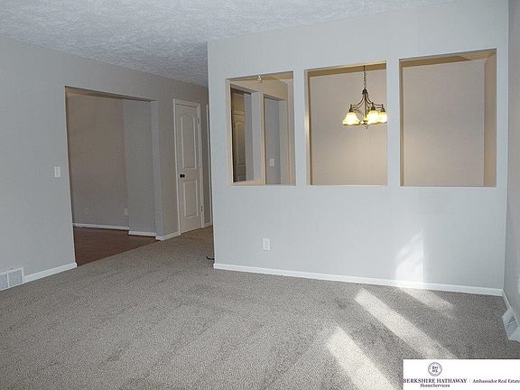 3rd image of 3304 S 158th St