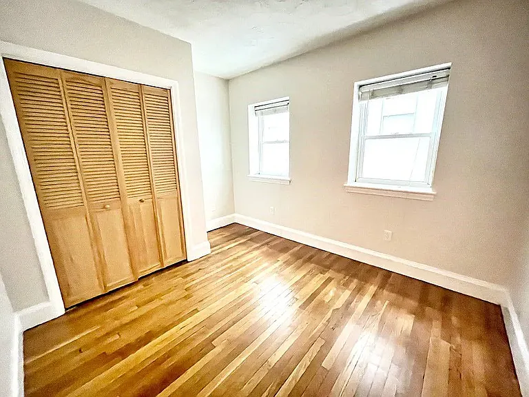 182 Cottage St #101 — Photo 11