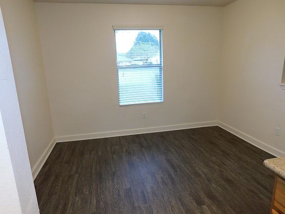 3rd image of 41 Serenata Ct