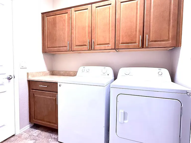 4603 S Adelle St — Photo 16