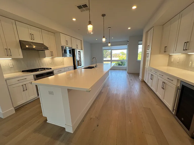 220 Argonaut Ln — Photo 6