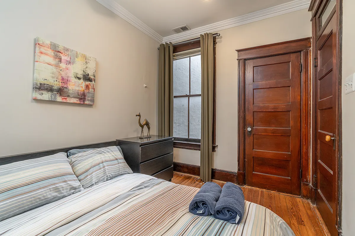 1 bed, 100 sqft, $1,250 — Photo 2
