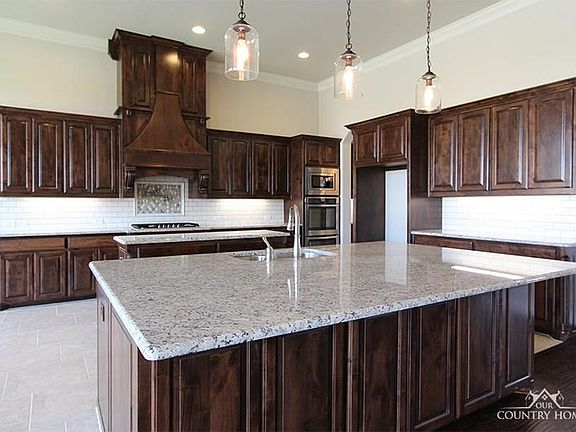 4th image of 12908 Flora Dr