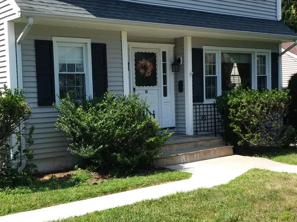 18 Ridgeland Ter, Rye, NY 10580