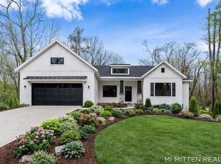2322 Forest Trail Cir, Fennville, MI 49408