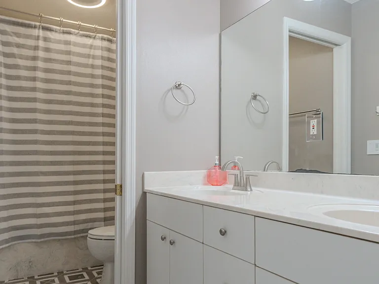 33721 Spring Dr — Photo 32