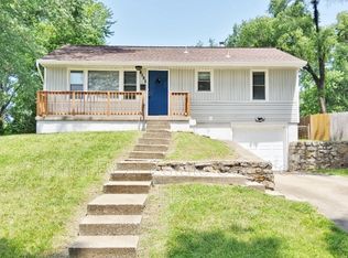 1830 NE 55th St, Kansas City, MO 64118