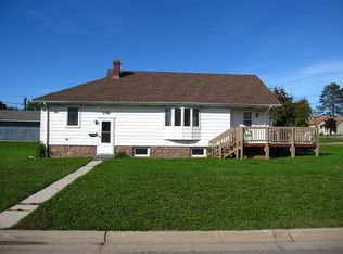 106-9 1/2 St NW, Chisholm, MN 55719