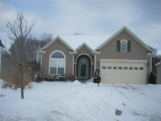 1st image of 9884 Creekside Way