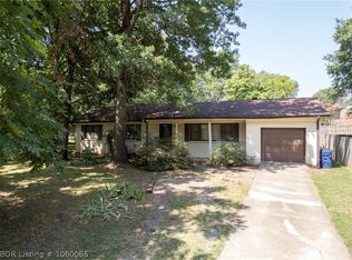 2810 S 34th St, Fort Smith, AR 72903