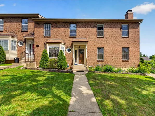 1910 Alberta Dr, Whitehall, PA 18052