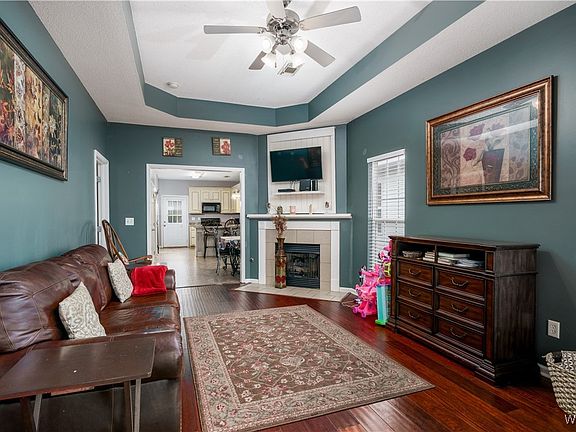 3rd image of 9707 Moonlight Dr