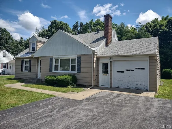 227 Fay Park Dr, North Syracuse, NY 13212