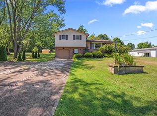 545 Bedford Rd, West Middlesex, PA 16159