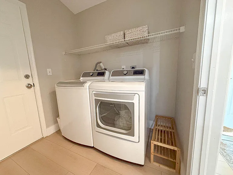 14010 Aster Ave — Photo 32