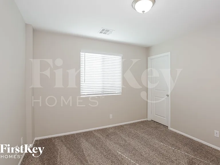 4515 Amberley Ridge Ave — Photo 11
