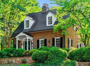 1221 Briarcliff Rd, Greensboro, NC 27408