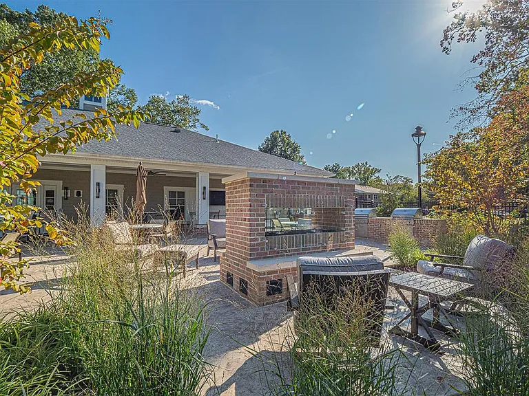 Princeton Court CLO — Photo 16