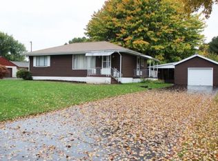 34 S Scotland Ln, New Castle, PA 16101