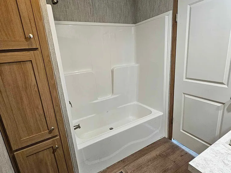 53 Parkview Dr #103 — Photo 9