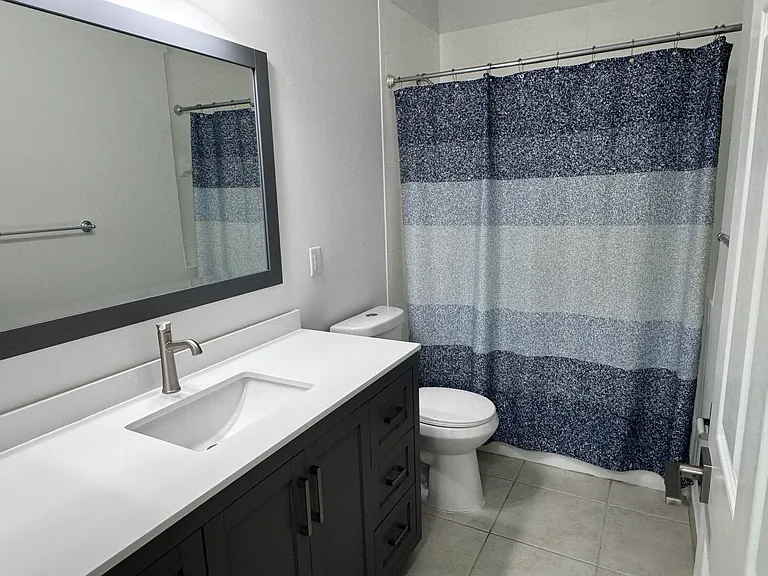 9360 Cove Point Cir — Photo 22