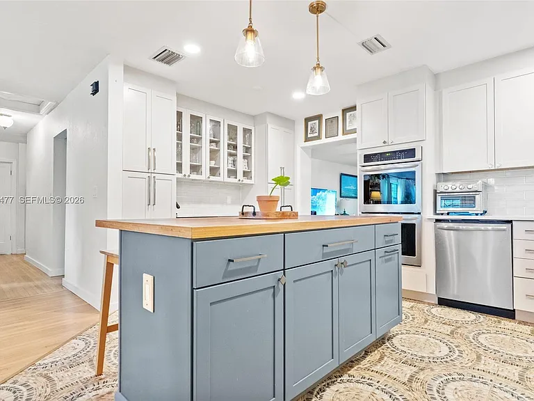 550 Westward Dr — Photo 12