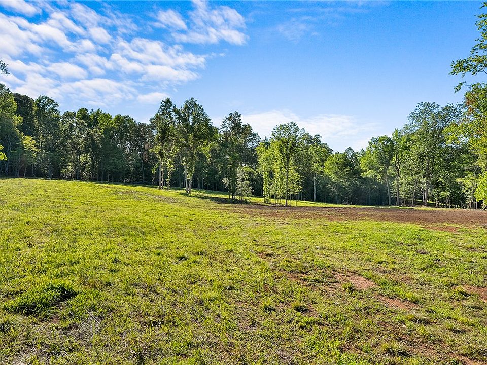 1st image of 75 Hidden Acres Trl