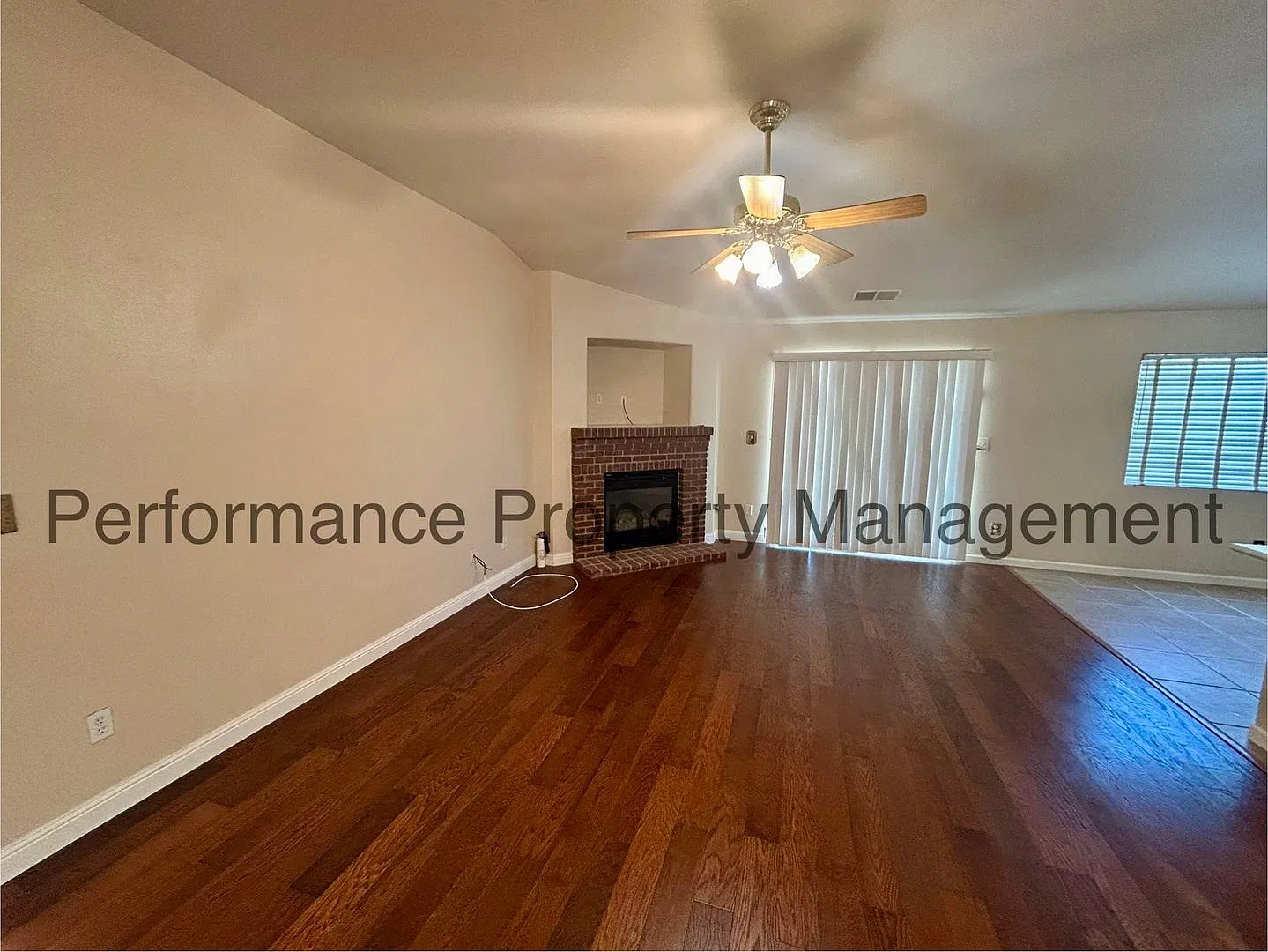 Stunning 3 Bed/2 Bath NW Bakersfield Home w/ Pool, Paid Solar, RBP & Security Deposit Alternative... — Photo 3