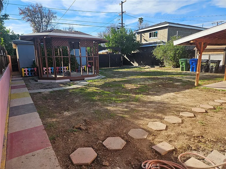 6907 White Oak Ave — Photo 36