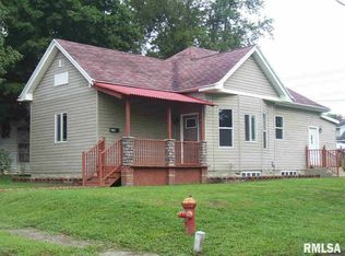 336 E Bennett St, Salem, IL 62881