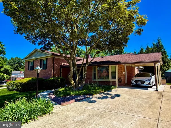 2 Foxhall Ct, Silver Spring, MD 20906