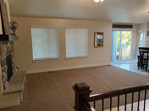 5th image of 809 S West Park Dr