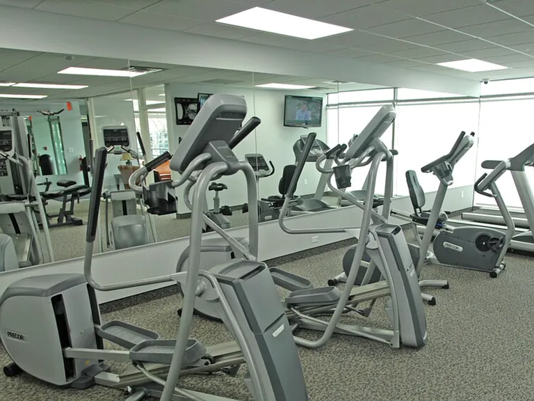 555 OWN PRIVATE 24 HOUR GYM