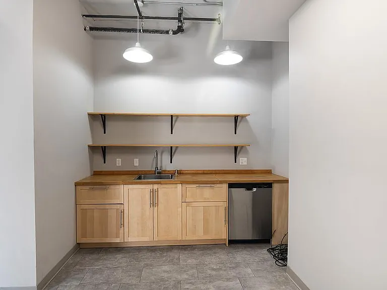 5265 Fountain Ave #2 — Photo 13