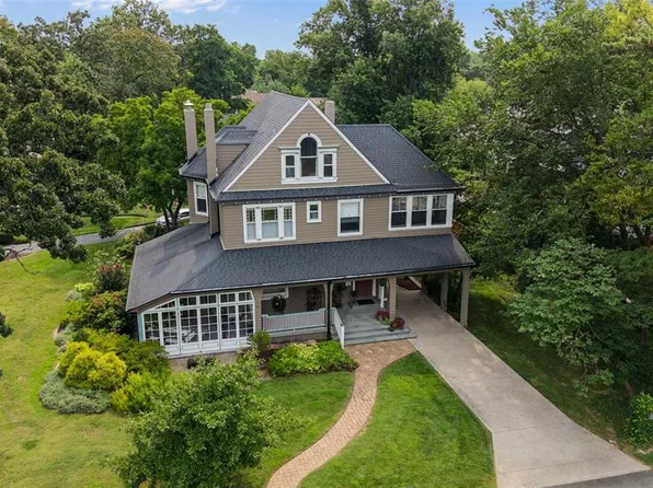 400 Miriam Ave, Saint Louis, MO 63122