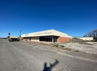 612 Commerce St, Refugio, TX 78377