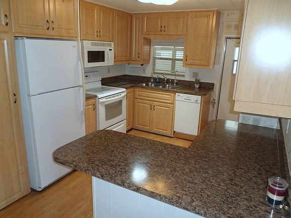 5th image of 8415 Carrie Ln