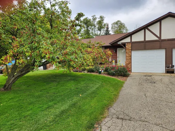 125 Clark St, Sparta, MI 49345