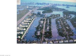 18372 Cutlass Dr, Fort Myers Beach, FL 33931