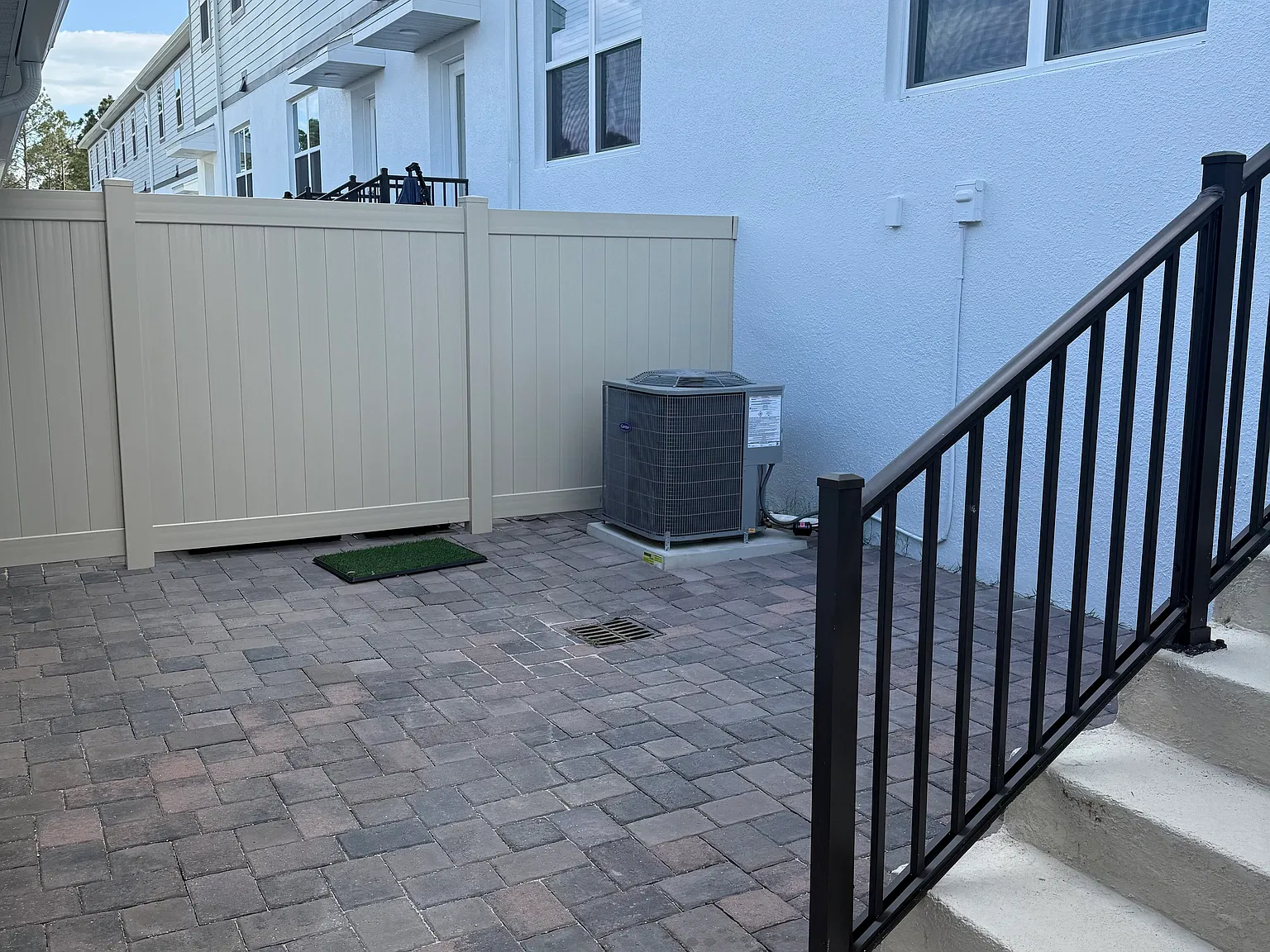 3 bed, 2.5 bath, 1691 sqft, $3,000 — Photo 3