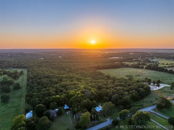 7 S 4240th Rd, Chelsea, OK 74016