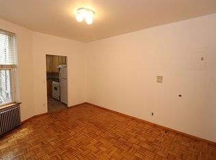 139 Guernsey St APT 1L, Brooklyn, NY 11222
