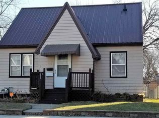 723 Kern St, Waterloo, IA 50703