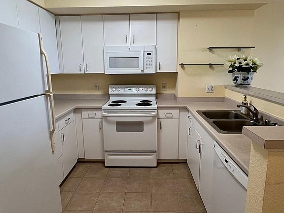 4th image of 8100 Oceanview Ter APT 312