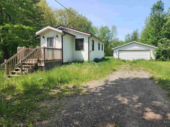6197 Sunrise Trl, Harrison, MI 48625
