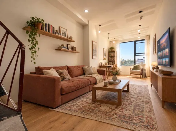 38 Dodworth Street image 1 of 10